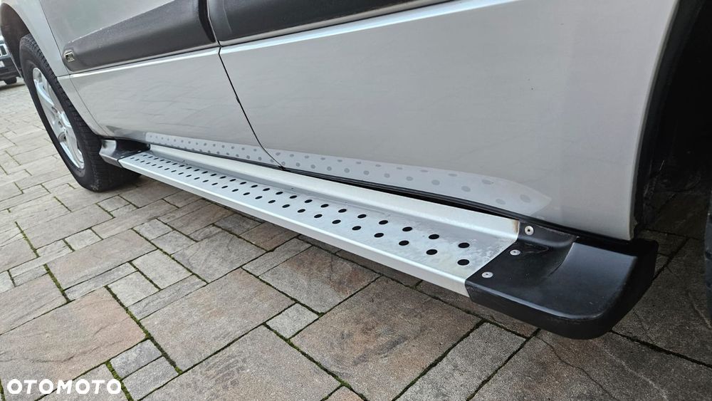 Suzuki Grand Vitara 2.0 De luxe - 11