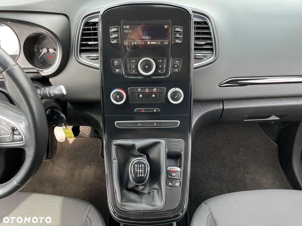 Renault Scenic - 23