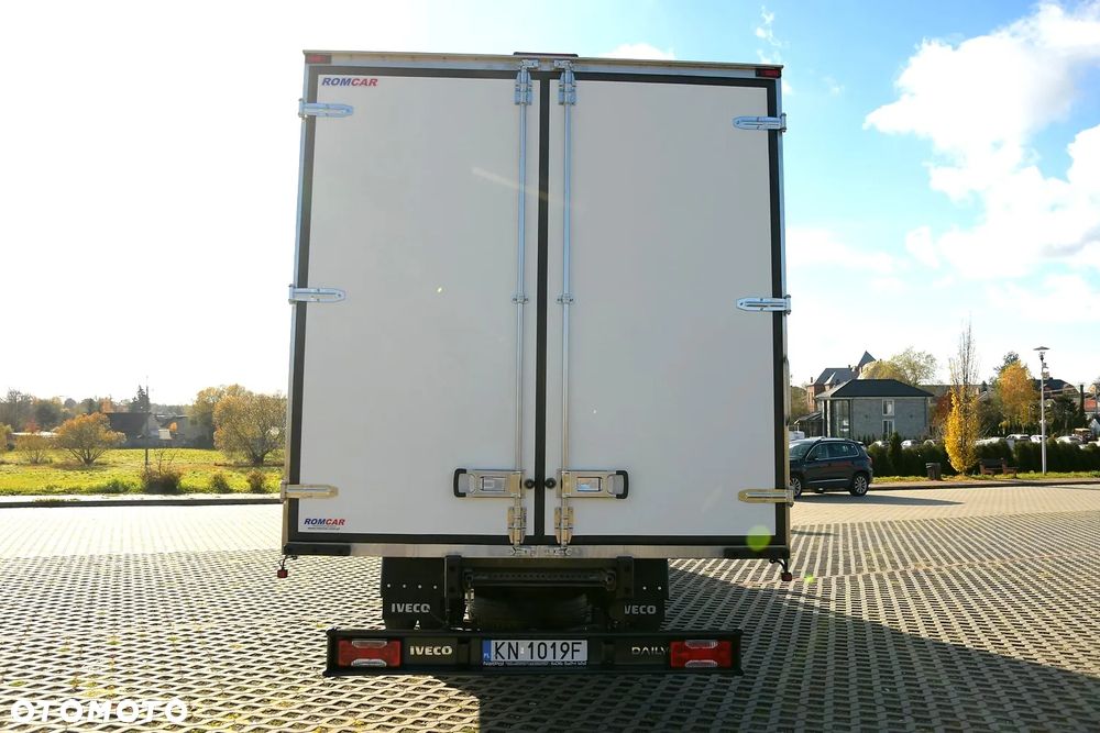 Iveco 72C18  3,0 180KM  Zanotti Z380  230 V 6,1m 12 palet dł -20+20 ładowność 3460kg - 6