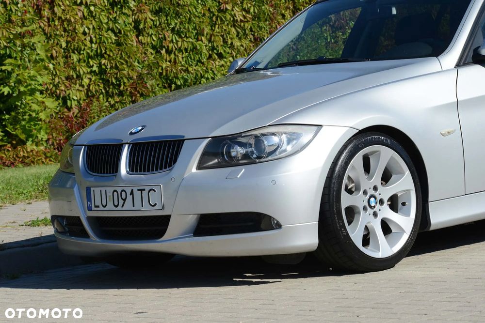 BMW Seria 3 320d Touring - 21