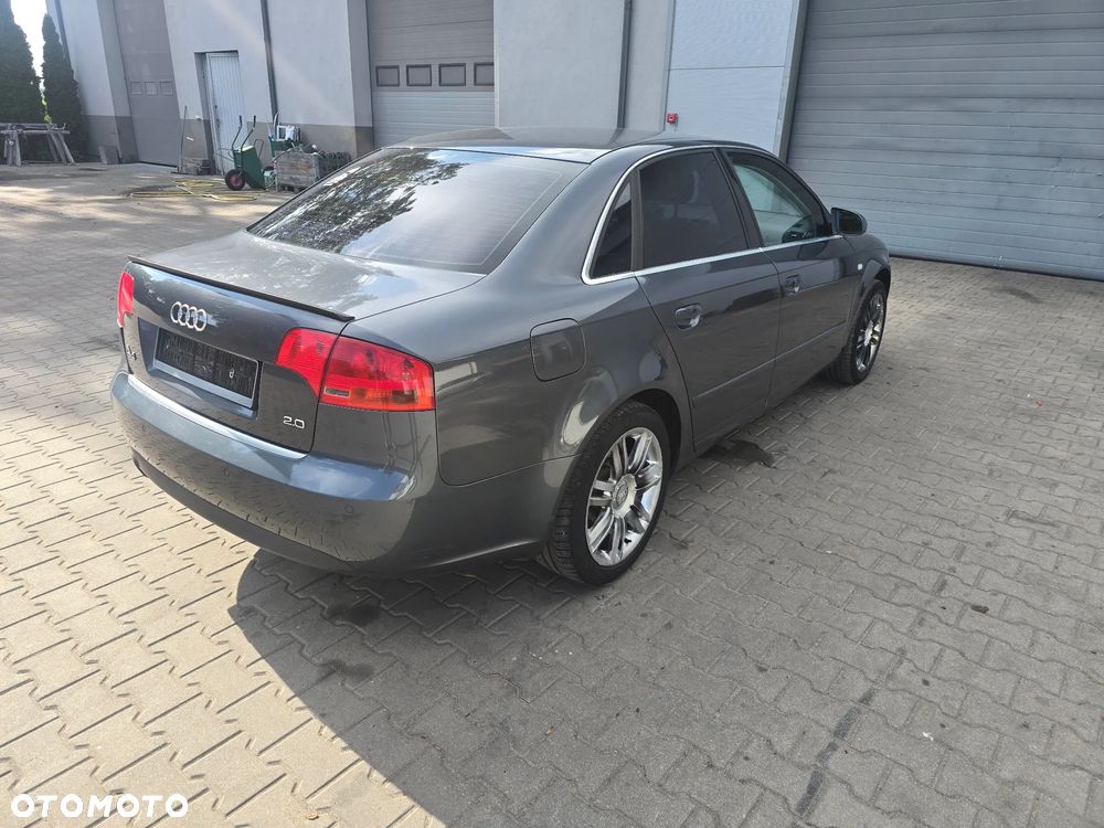 Audi A4 Limousine 2 - 9