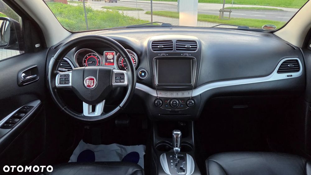 Fiat Freemont 2.0 Multijet Lounge AWD - 23
