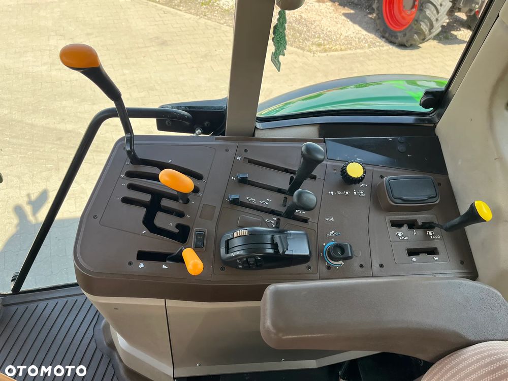 John Deere 6520 SE - 15