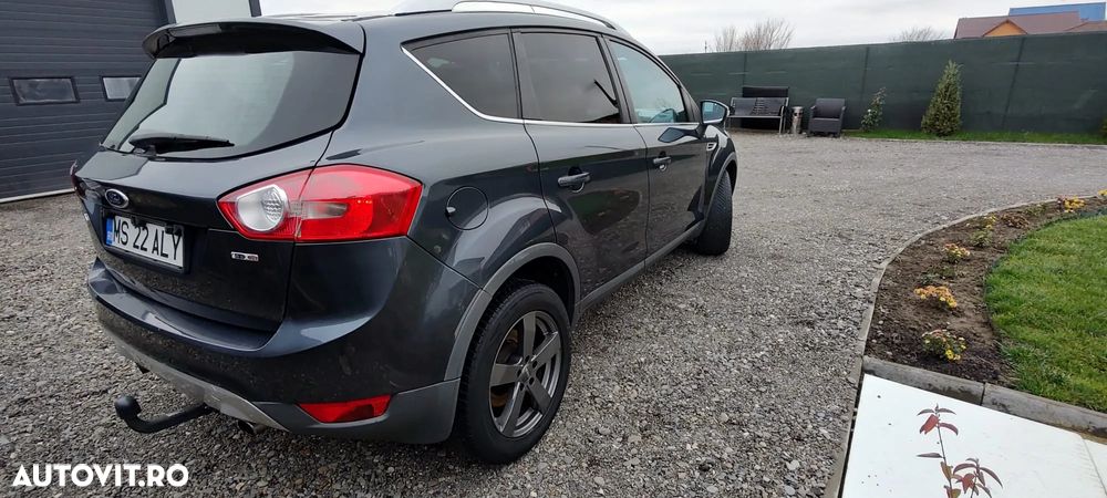Ford Kuga 2.0 TDCi 2x4 Titanium - 4