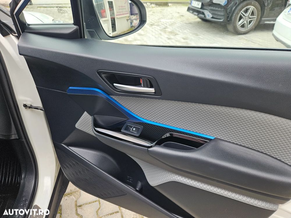 Toyota C-HR Business-Edition - 16