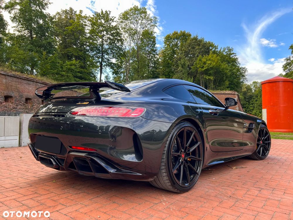 Mercedes-Benz AMG GT R - 8