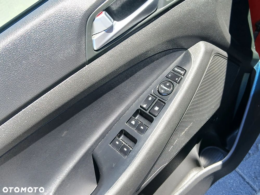 Hyundai Tucson 1.6 GDI BlueDrive Style 2WD - 8