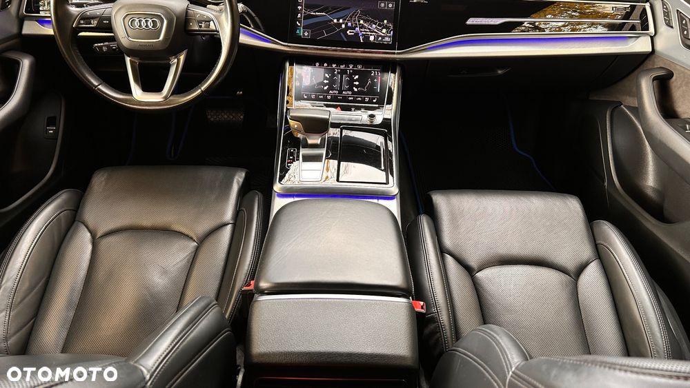 Audi Q8 - 24
