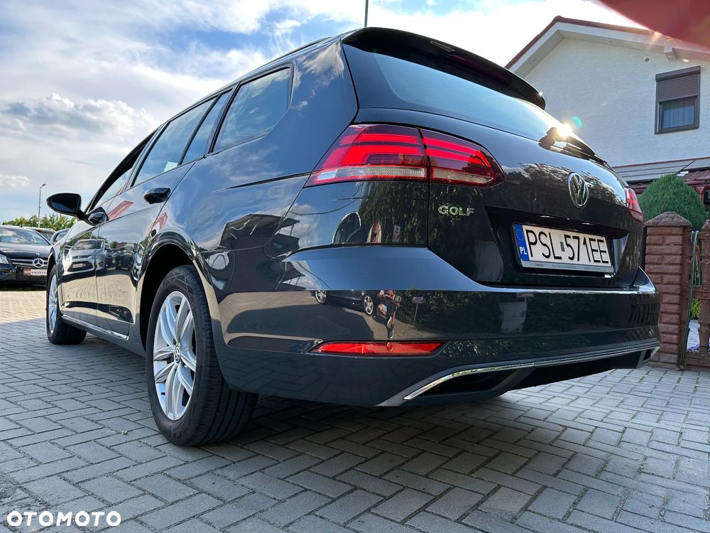 Volkswagen Golf Variant - 35