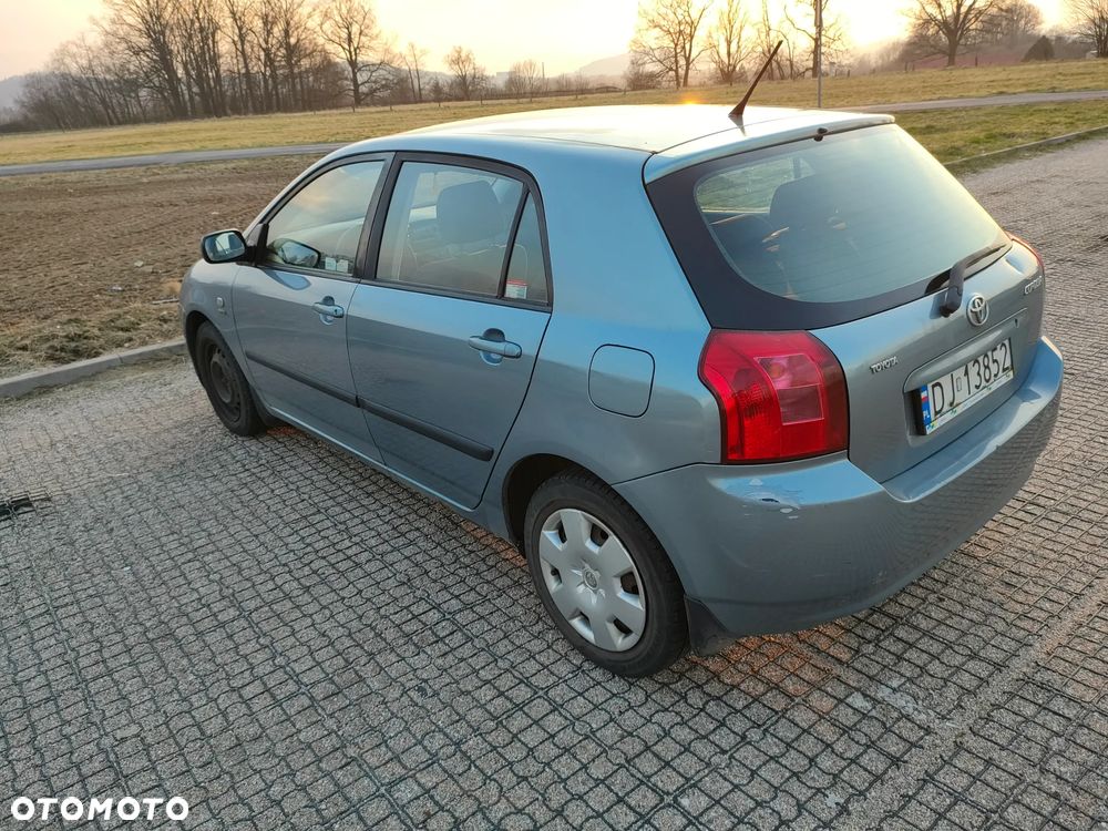 Toyota Corolla 1.4 VVT-i Base - 3