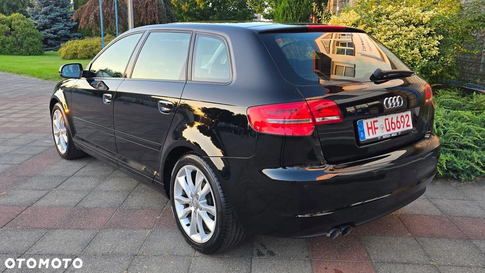 Audi A3 Sportback - 4