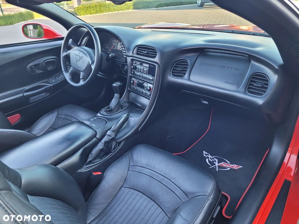 Chevrolet Corvette - 18