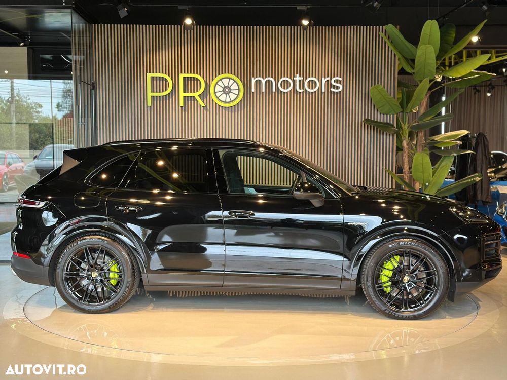 Porsche Cayenne - 6