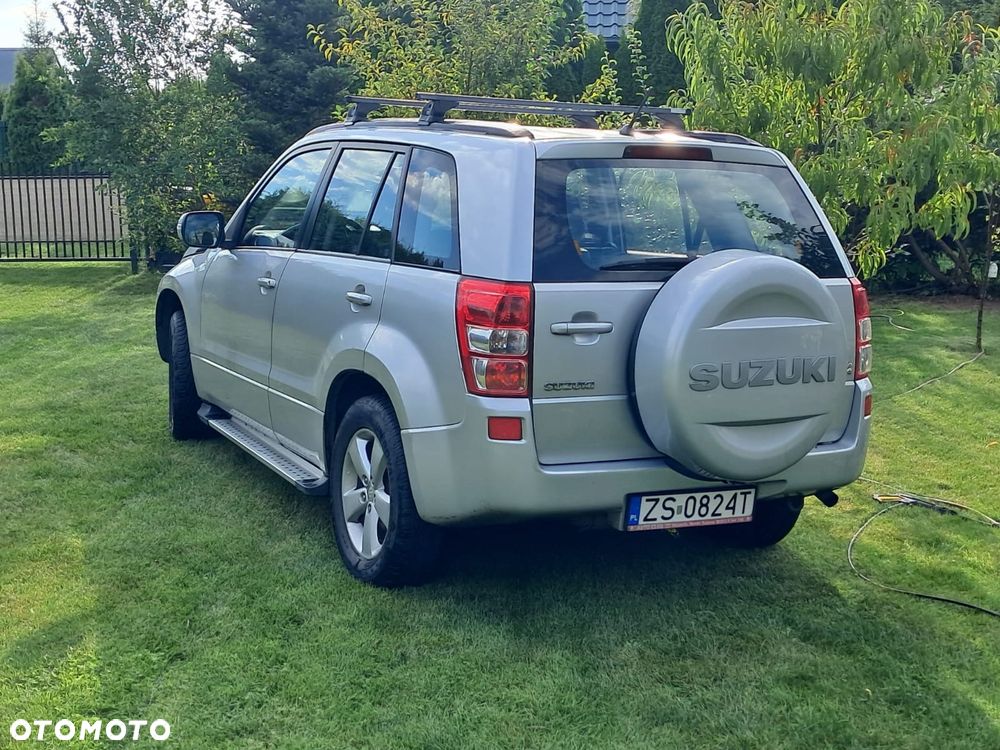 Suzuki Grand Vitara 2.0 Comfort - 2