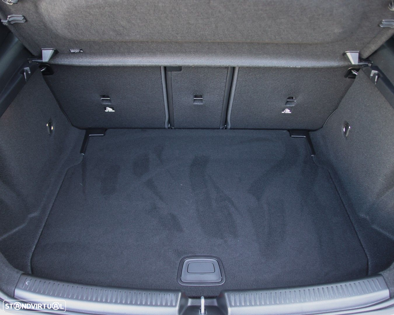 Mercedes-Benz A 180 d Aut. - 38