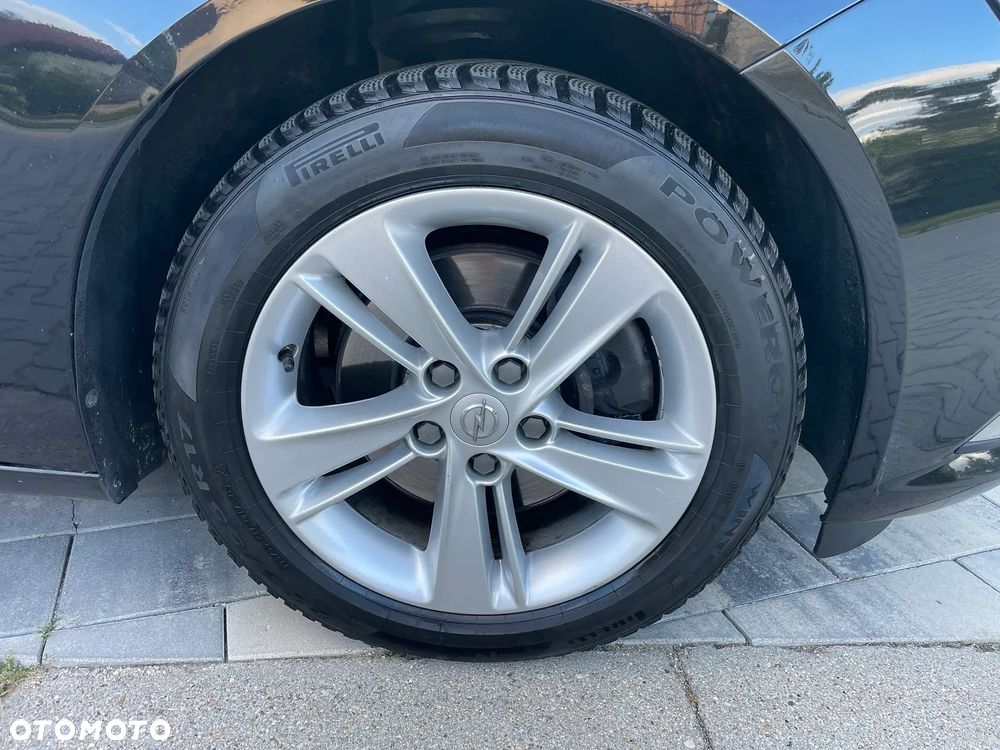 Opel Insignia - 8