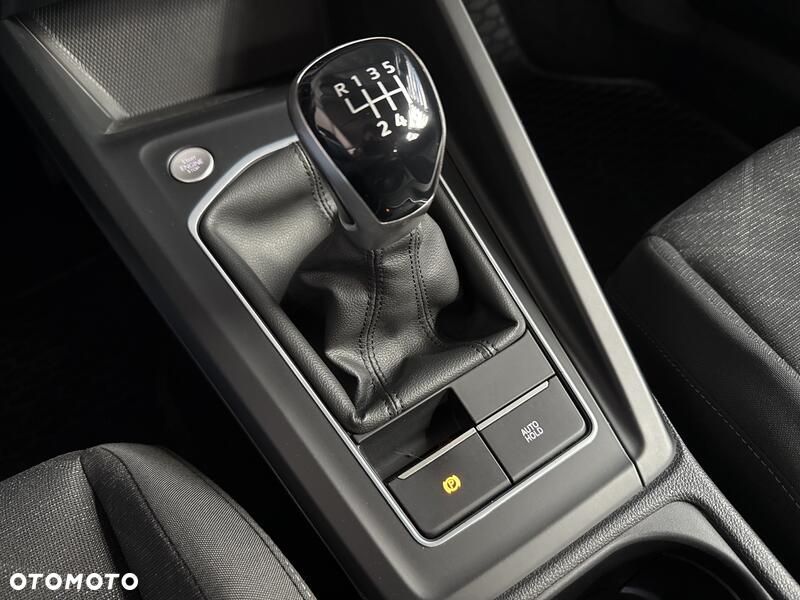 Volkswagen Golf - 17