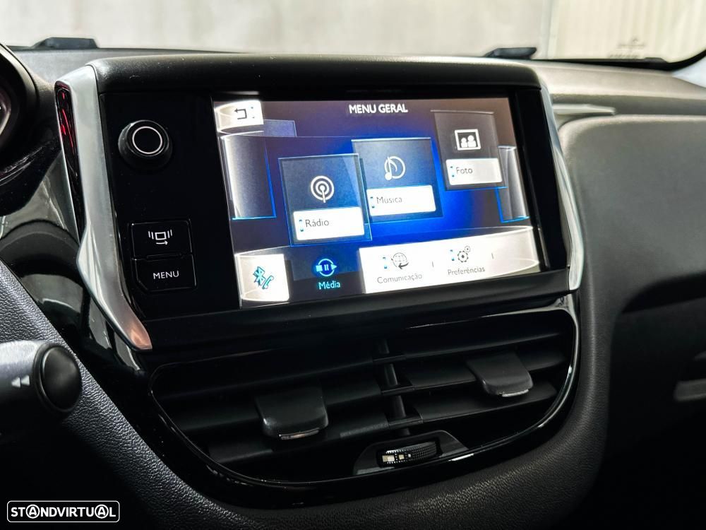 Peugeot 208 1.4 HDi Allure - 48