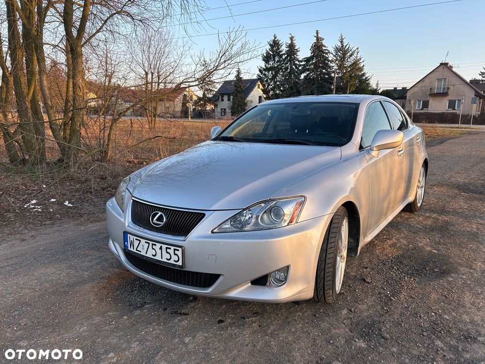 Lexus IS 250 Luxury Line - 2