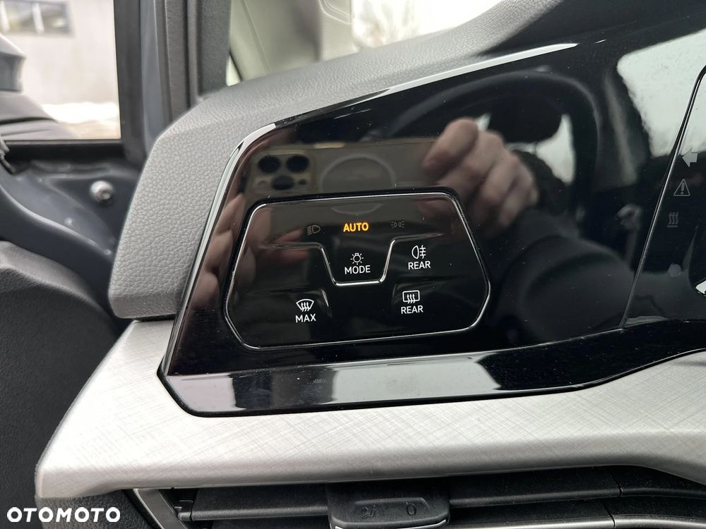 Volkswagen Golf 1.5 TSI BMT Evo Comfortline DSG - 25