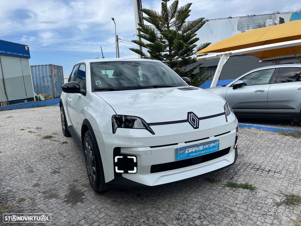 Renault 5 E-Tech 40 kWh Evolution Autonomia Urbana - 7