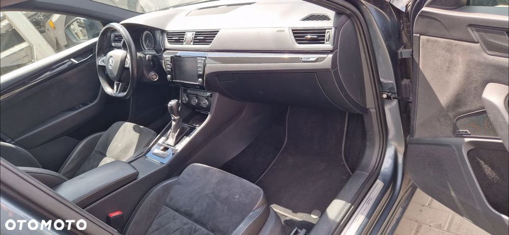 Skoda Superb 2.0 TDI 4x4 Sportline DSG - 22
