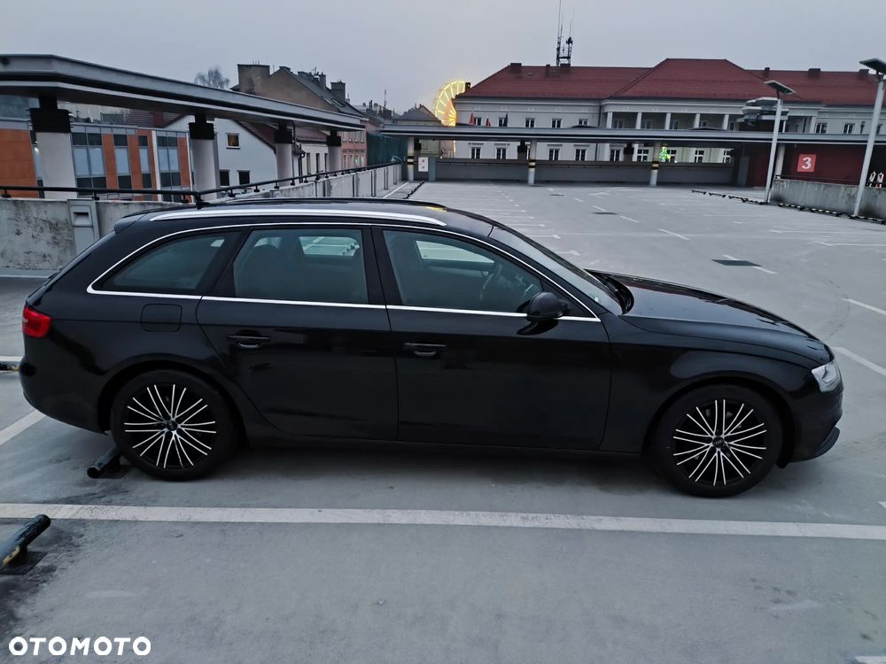 Audi A4 Avant 2.0 TDI DPF Ambiente - 4