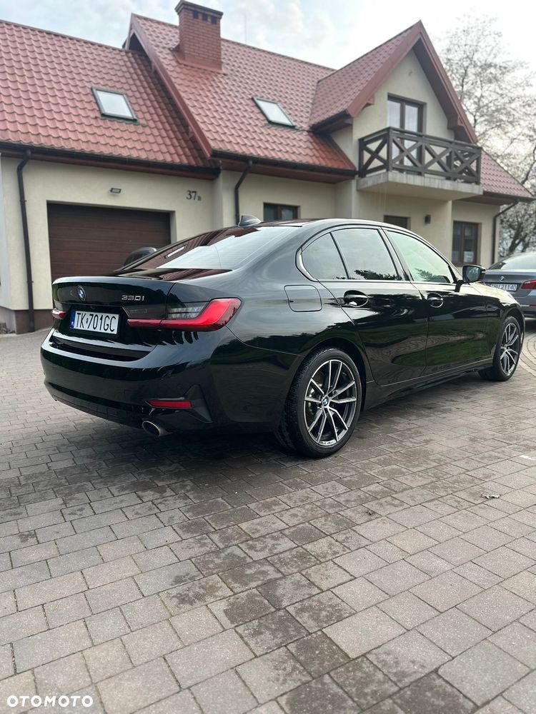BMW Seria 3 330i - 6