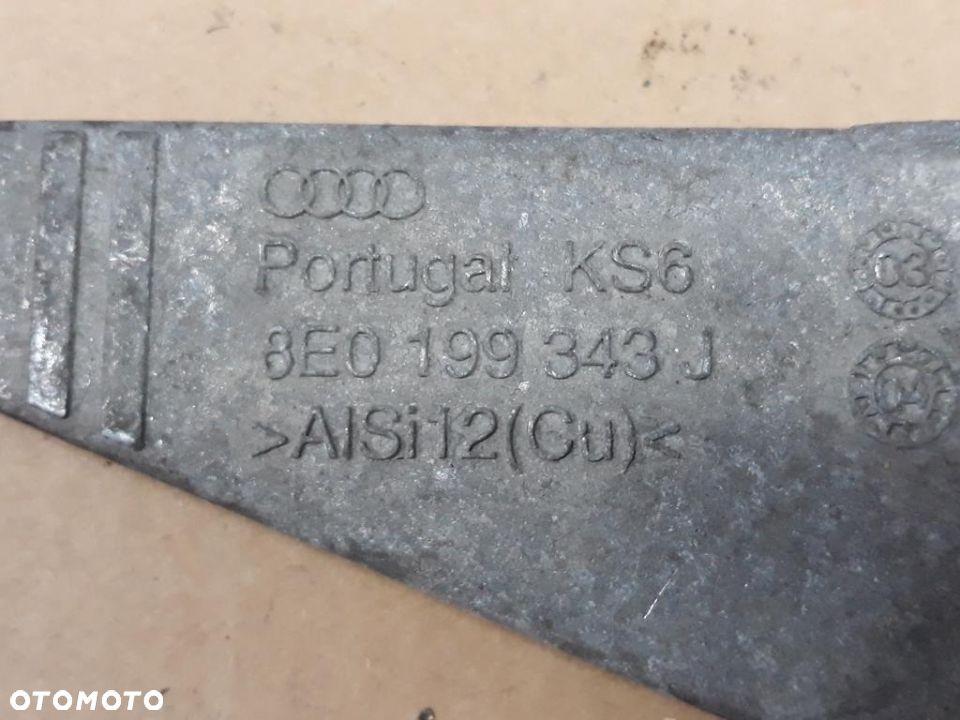 Łapa podpora Mocowanie Poduszki Silnika 8E0199343J A4 B6 B7 EXEO 1.8T - 2