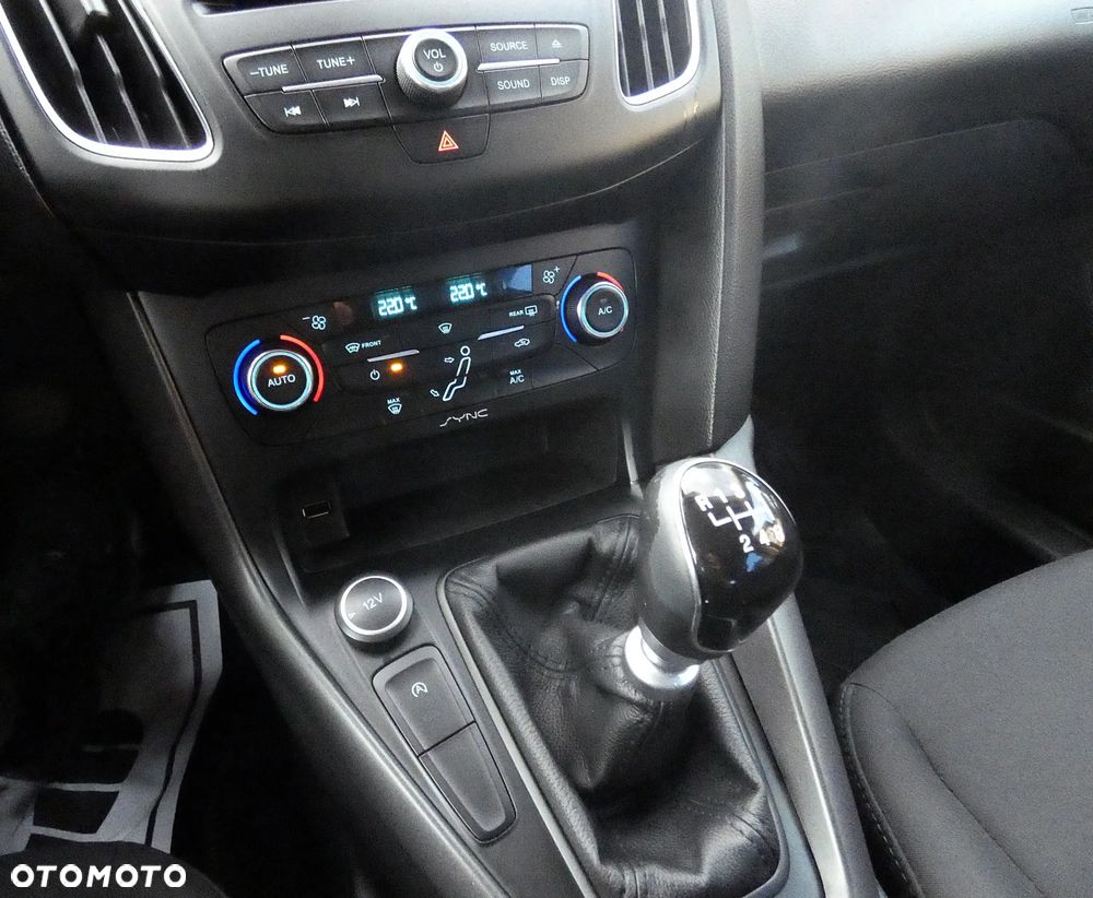 Ford Focus 1.5 TDCi Titanium ECOnetic ASS - 8