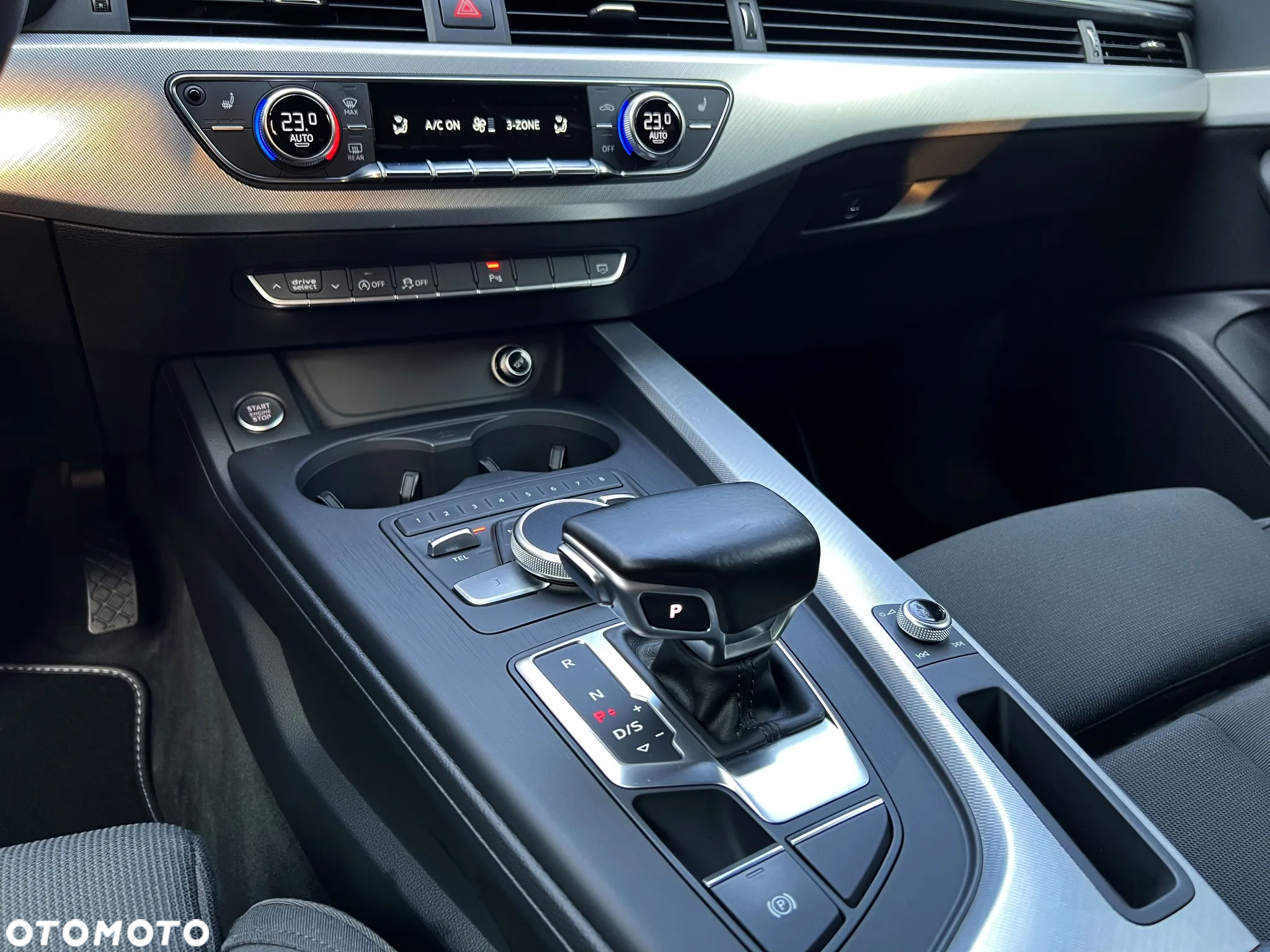 Audi A4 Avant 2.0 TDI ultra S tronic sport - 28