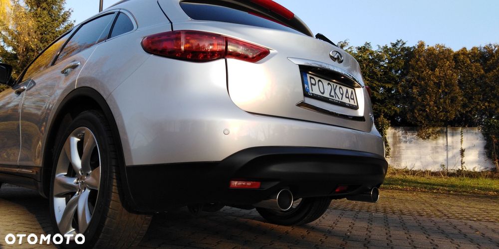 Infiniti QX70 3.0d S Premium - 10