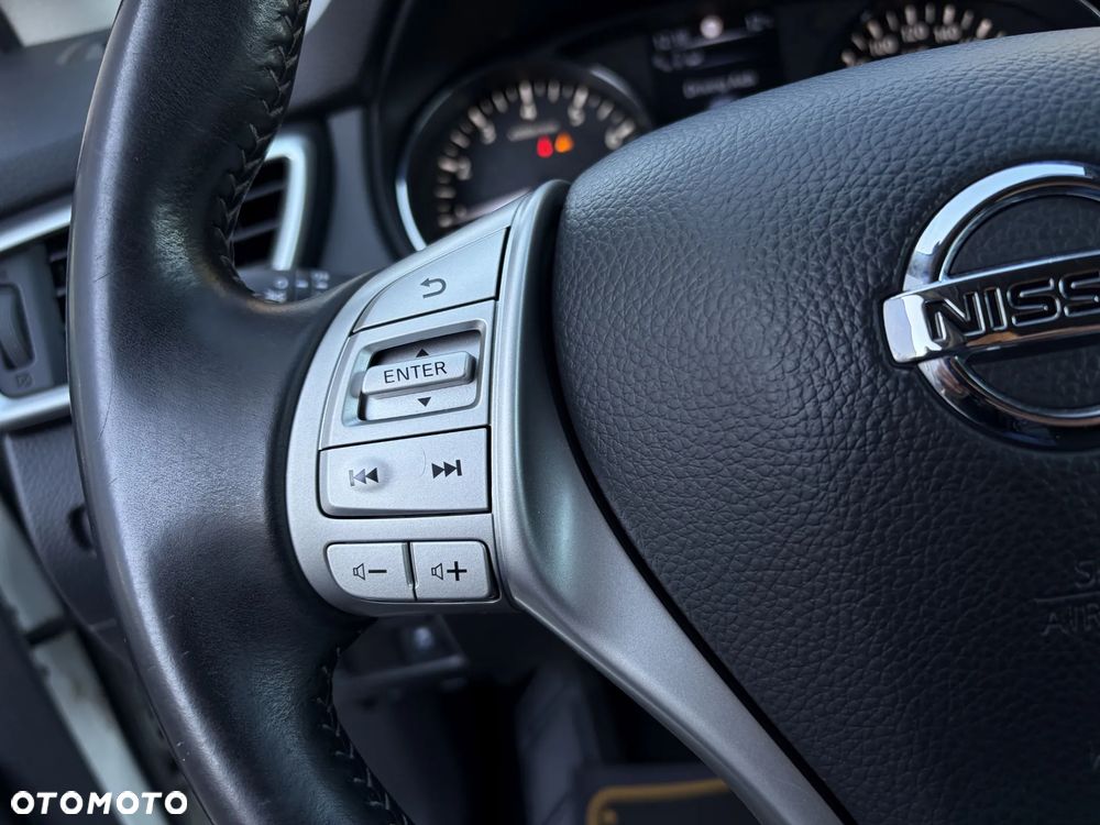 Nissan Qashqai 1.2 DIG-T Tekna - 25