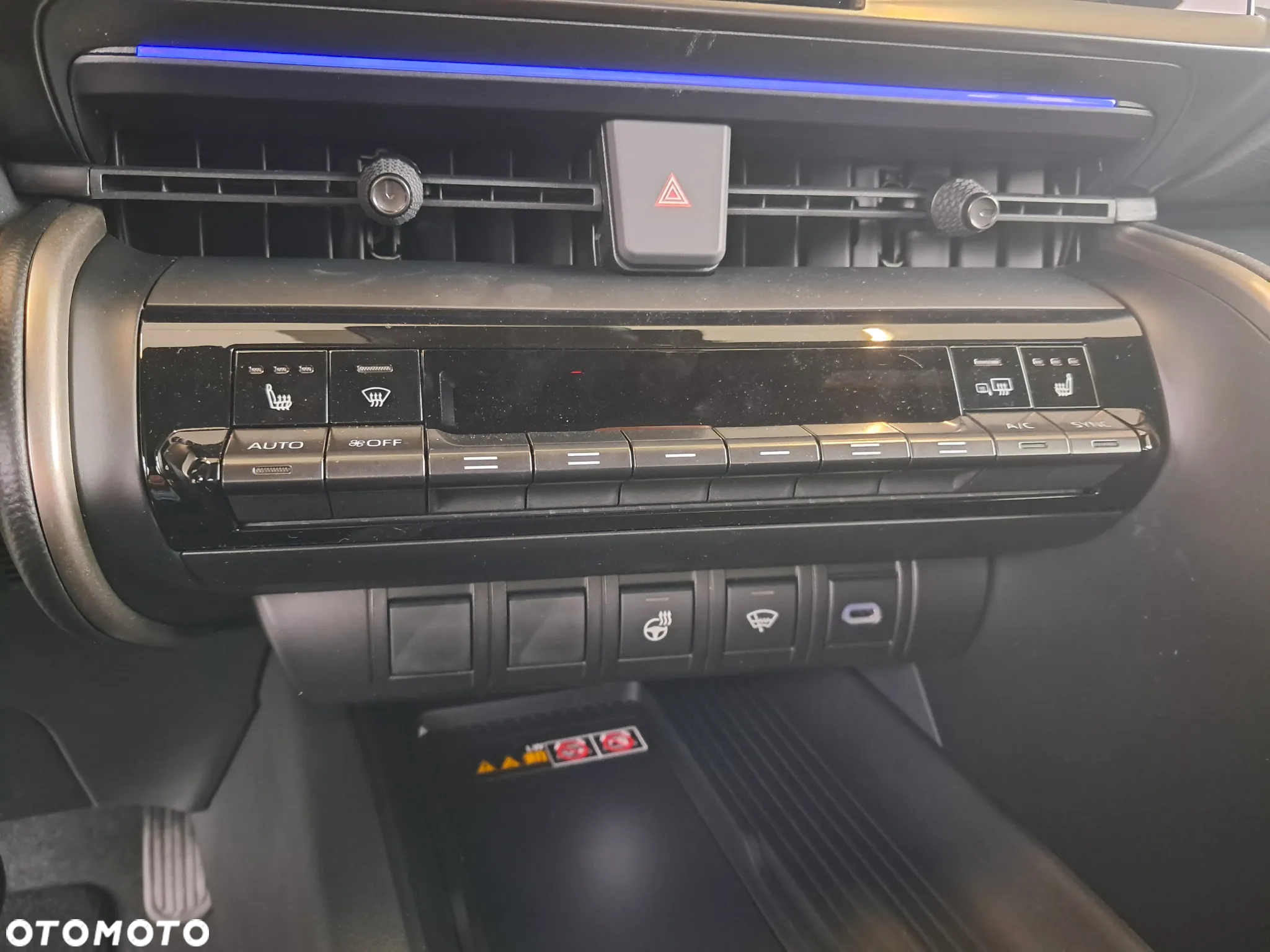 Toyota C-HR 2.0 PHEV Dynamic Force Executive - 8