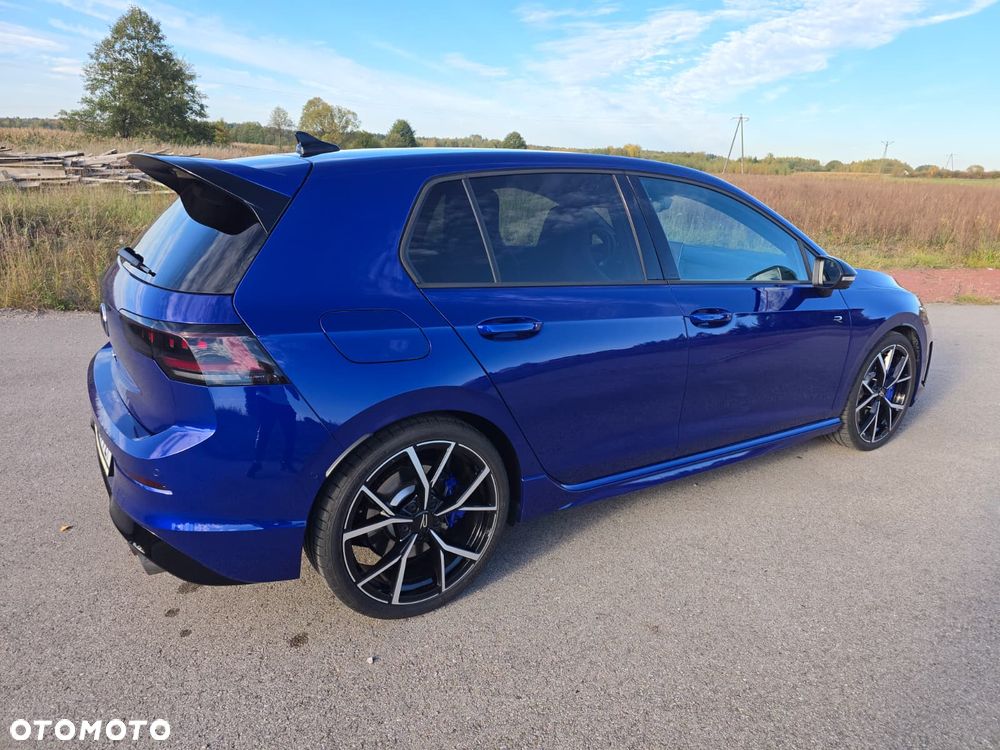Volkswagen Golf - 2