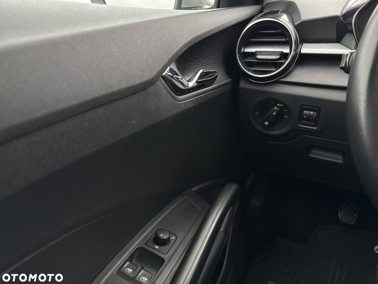 Skoda Fabia 1.0 TSI Ambition - 23