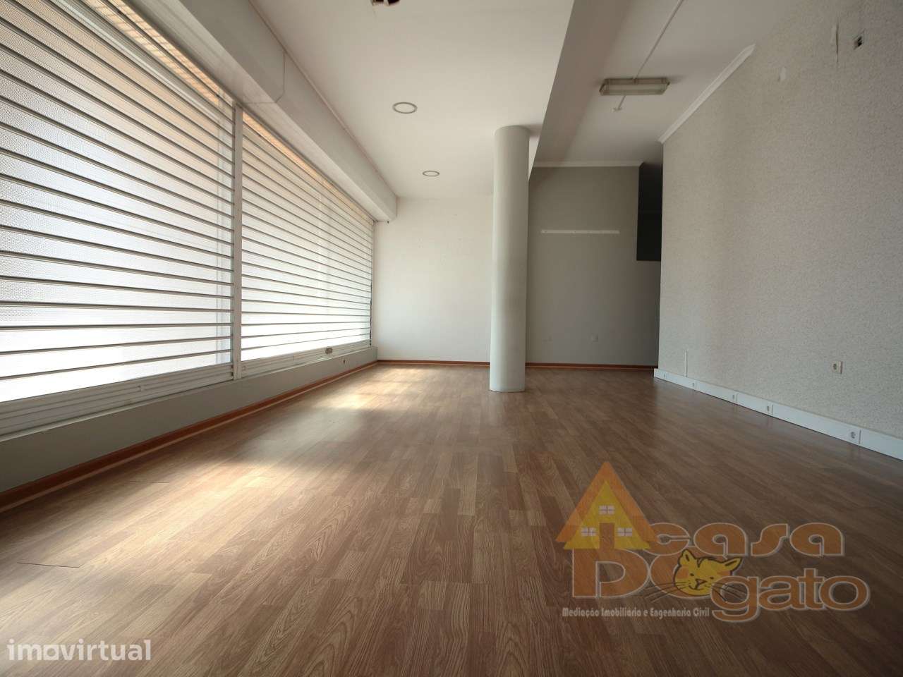 Loja com ótimas condição para transformar em habitação - Grande imagem: 3/22