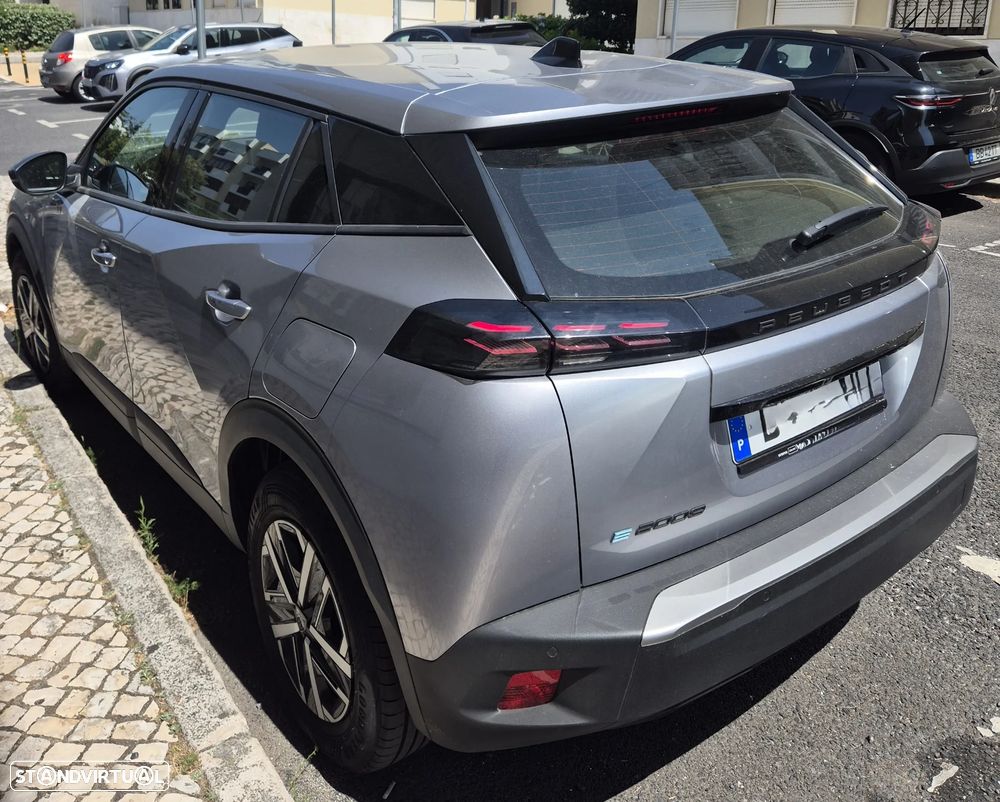 Peugeot e-2008 54 kWh Allure - 5