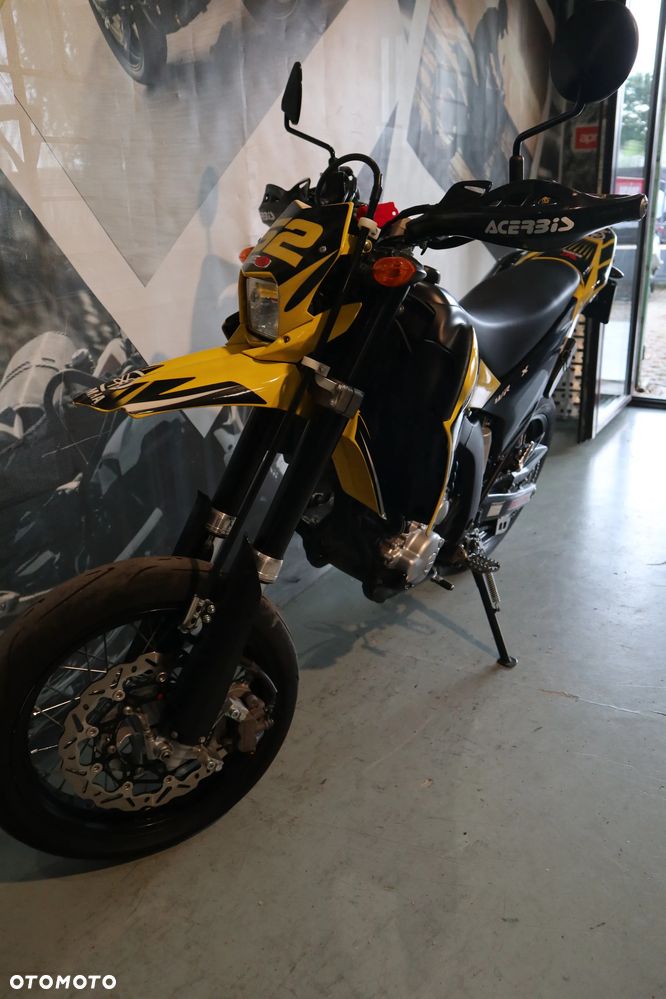 Yamaha WR - 4