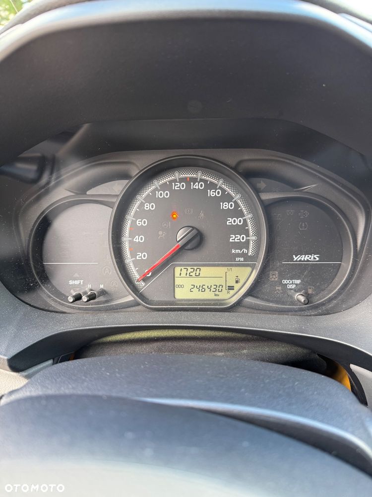 Toyota Yaris 1.4 D-4D Life - 17