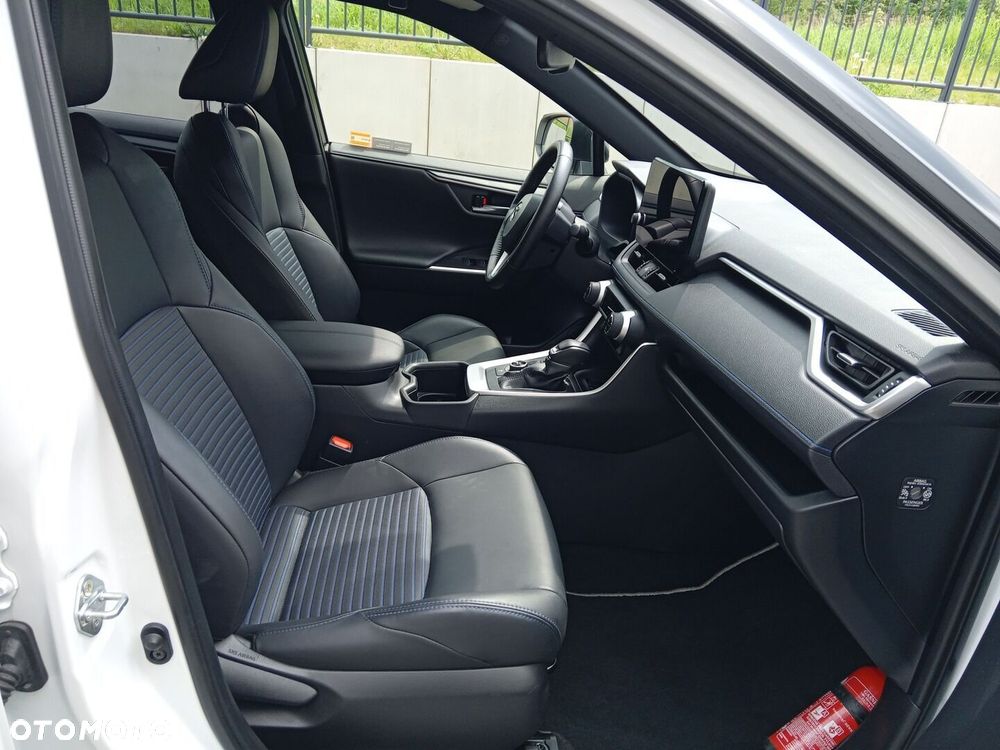 Toyota RAV4 - 9