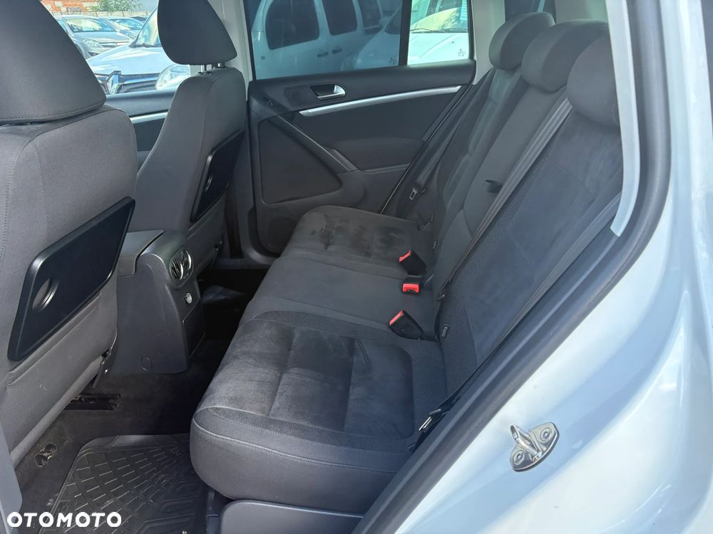 Volkswagen Tiguan 2.0 TDI DPF BlueMotion Technology Exclusive - 20