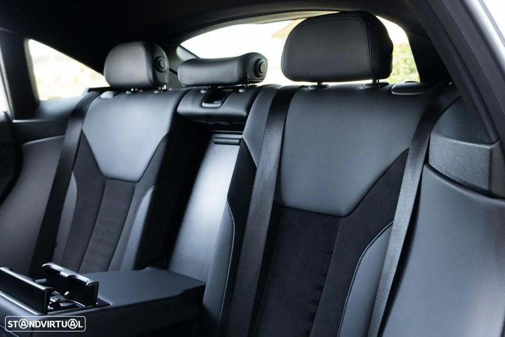 BMW i4 - 10