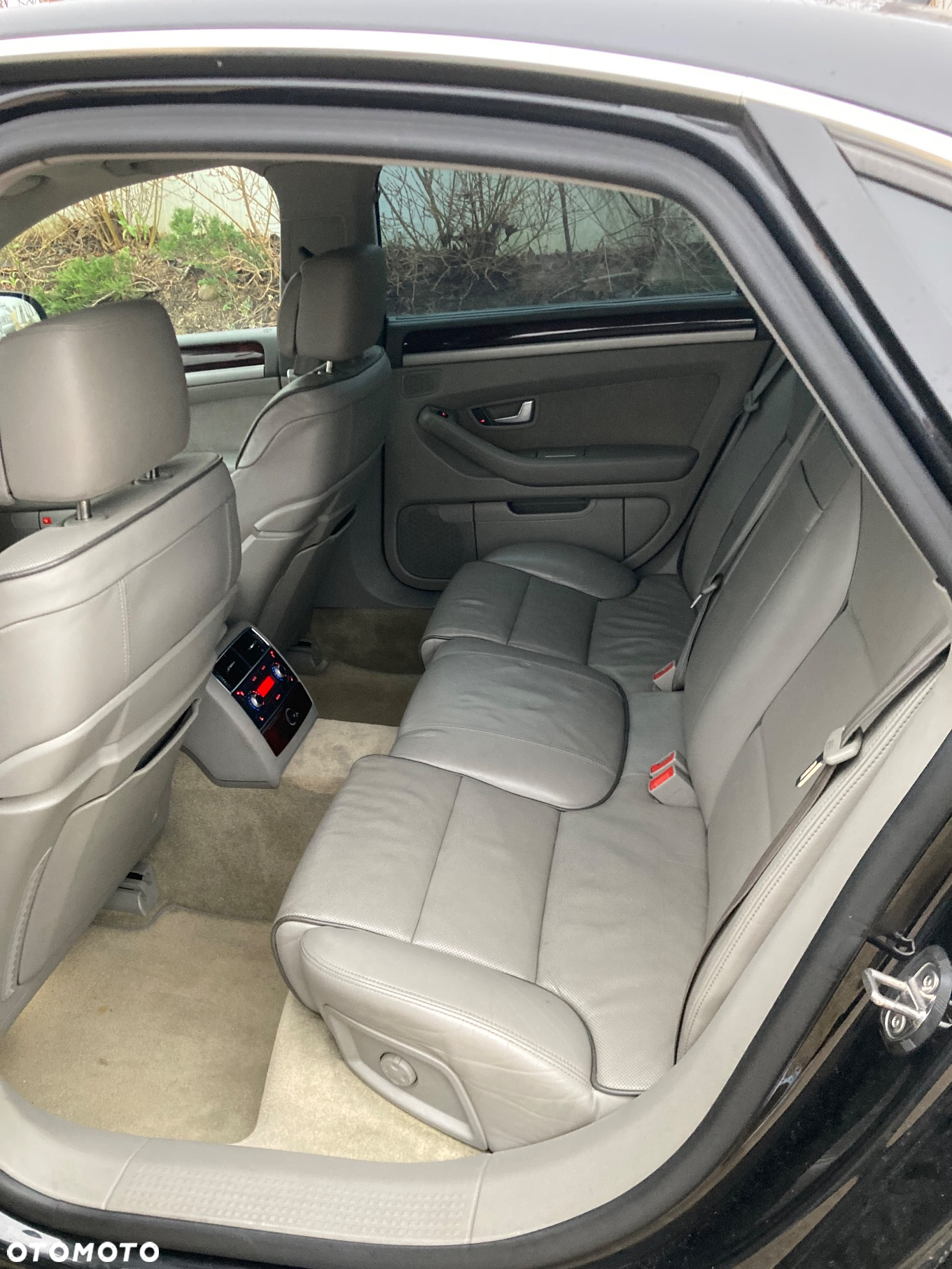 Audi A8 4.2 TDI Quattro - 10