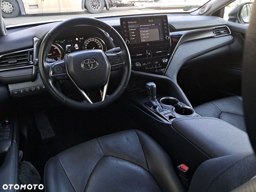 Toyota Camry 2.5 Hybrid Executive CVT - 25