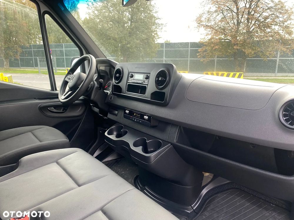 Mercedes-Benz sprinter - 10