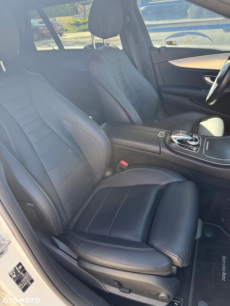 Mercedes-Benz Klasa E 220 d 4-Matic Business Edition 9G-TRONIC - 12