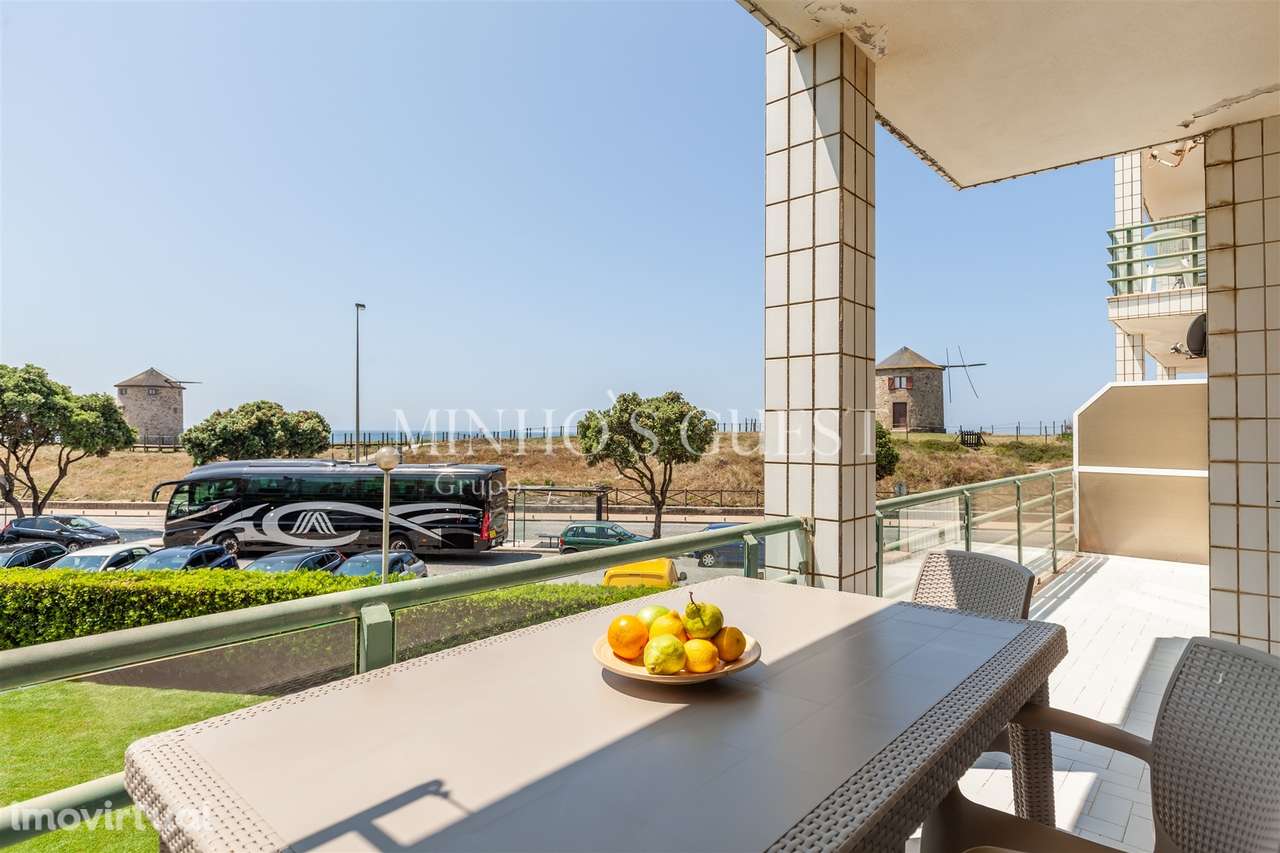 Apartamento T3 na 1ª Linha de Mar – Apúlia (Pronto a Habitar) - Grande imagem: 3/50