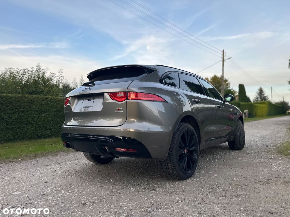 Jaguar F-Pace 3.0 V6 AWD S - 18