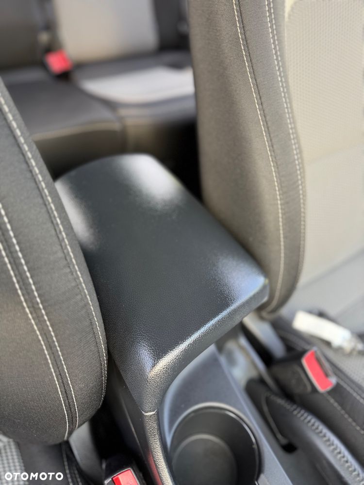 Kia Ceed 1.6 CRDi 128 ISG Platinum Edition - 29